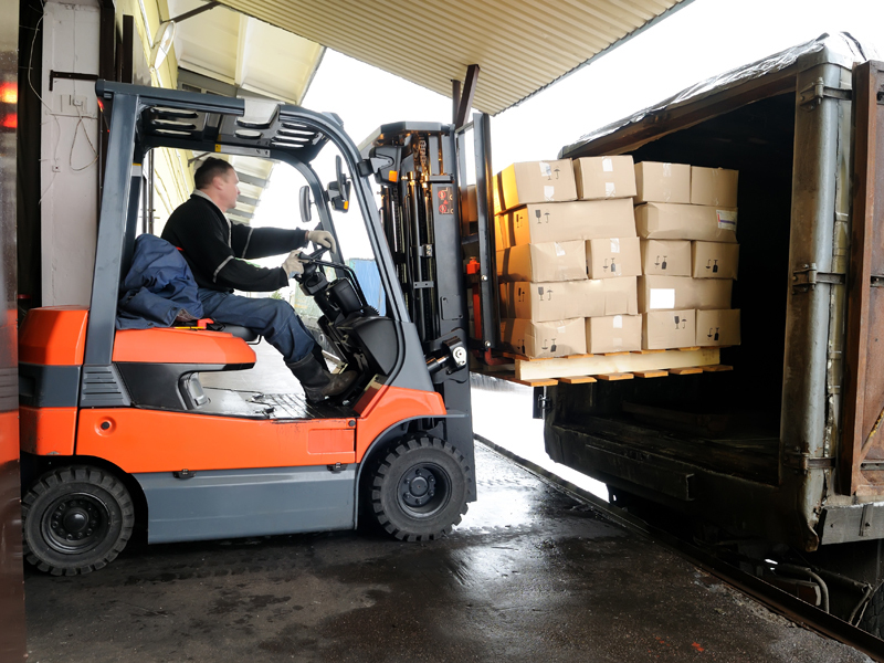Logistica - servicii complexe pentru eficientizarea afacerilor -  un eveniment marca  BUSINESS MAGAZIN