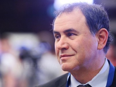 Roubini: Berlusconi și puternice interese de afaceri din Italia vor revenirea țării la liră