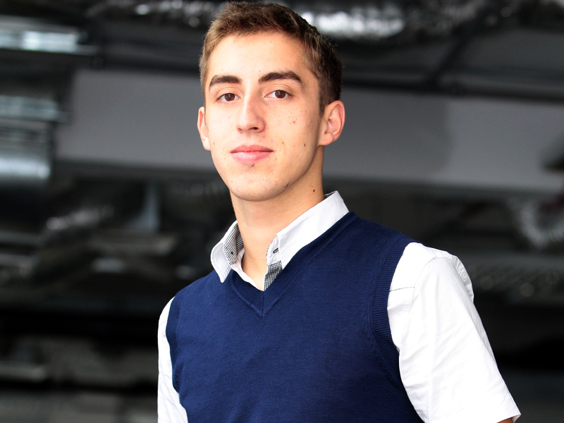 Răzvan Mureșan, redactor BUSINESS Magazin, a câștigat premiul Tânărul Jurnalist al Anului