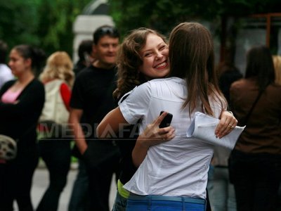 REZULTATE BACALAUREAT 2012: Rata de promovare de 43,01%