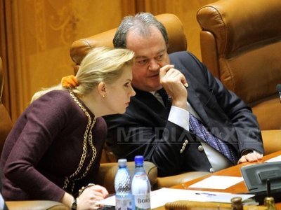 USL va cere revocarea lui Blaga și Anastase