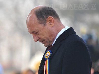 Editorial Financial Times: Băsescu să reflecteze la ceea ce l-a făcut atât de nepopular printre români