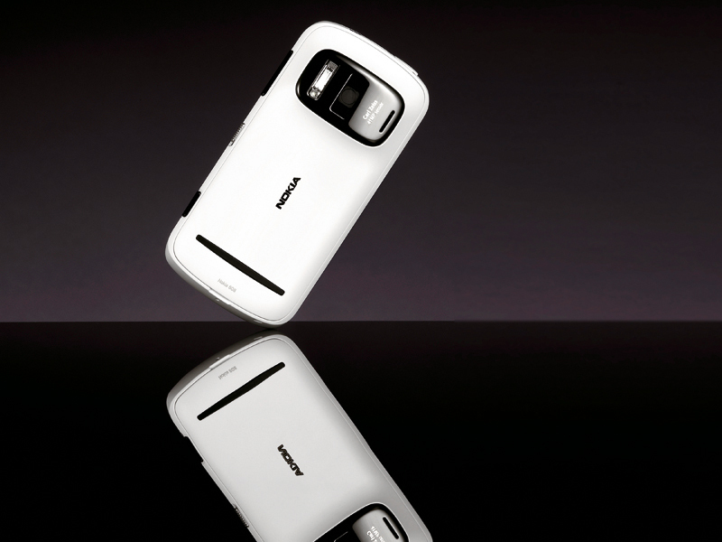 Nokia 808 PureView: Camera foto cu funcție de telefon