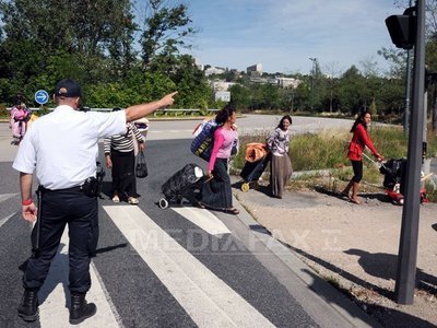 Cea mai importantă expulzare de când Hollande a devenit președintele Franței: Aproximativ 240 de romi, trimiși înapoi în România