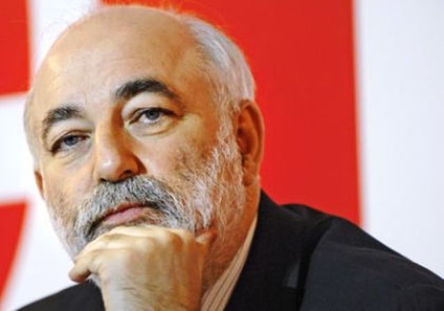 Cât de ușor s-a păcălit un miliardar (FOTO)