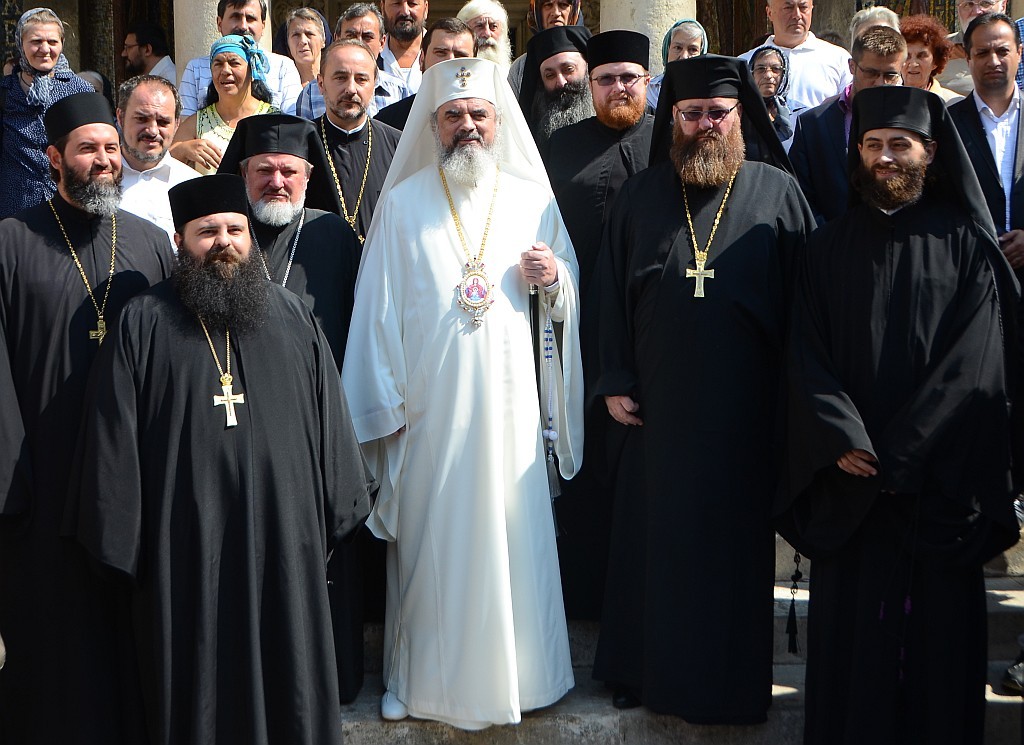 Patriarhul Daniel la Sf. Maria Mică: "Nașterea de prunci poate aduce sfinți mai mulți în lume"