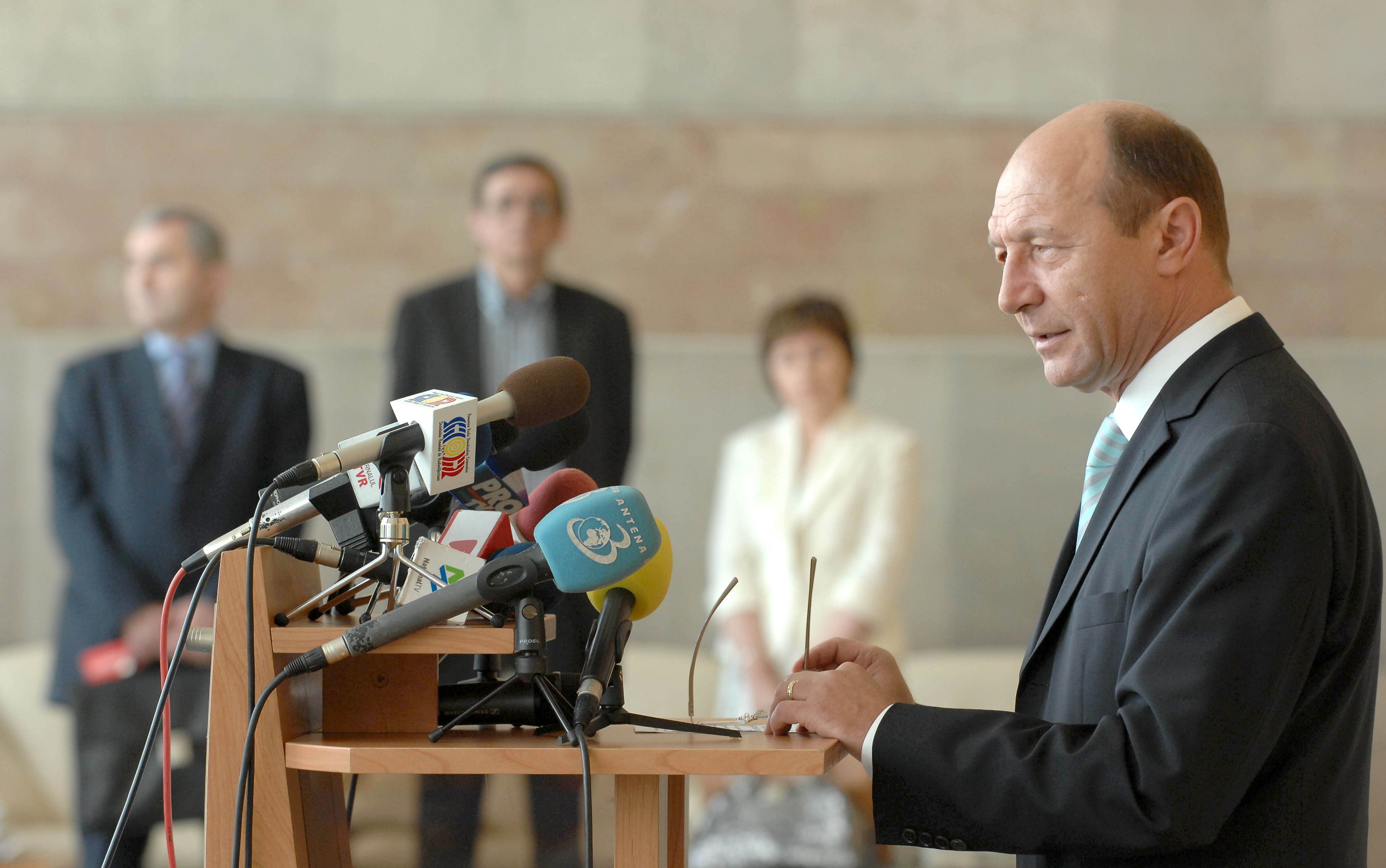 Președinția: Traian Băsescu n-a plecat cu niciun zbor secret în Arabia Saudită