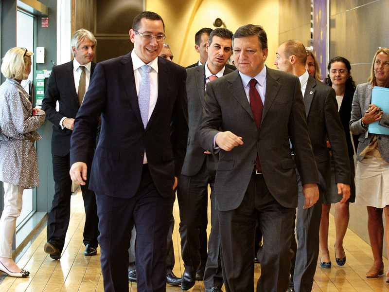 N-aduce anul (o vară întreagă cu Barroso) ce-aduce ceasul (o zi cu Dan Diaconescu)