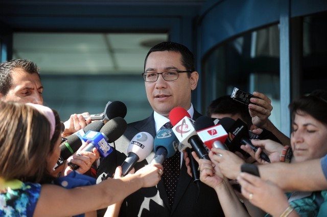 Cum l-a convins Victor Ponta pe fiul lui că nu trebuie amânată școala