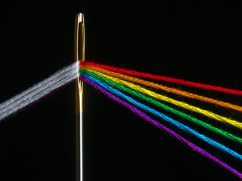 Poza zilei: Spectrul de lumină din ață
