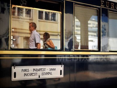 Trenul Orient Express a plecat din Sighișoara cu trei geamuri sparte