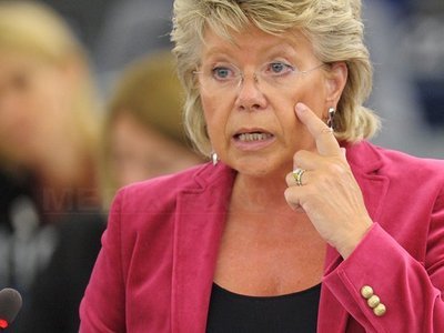 Viviane Reding: Nu aș fi surprinsă de o amânare a aderării României la Schengen. MAE: Se creează premisele unui tratament discriminatoriu