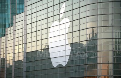 Apple va prezenta iPad Mini pe 23 octombrie, cu 3 zile înaintea lansării tabletei Microsoft Surface