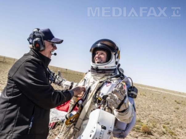SALT ISTORIC pentru Felix Baumgartner: Aventurierul aerului a DEPĂȘIT viteza sunetului și a stabilit două RECORDURI MONDIALE - FOTO, VIDEO