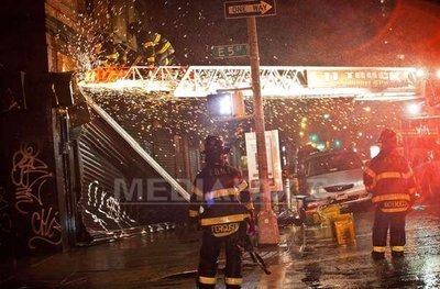 CORESPONDENȚĂ de la New York: URAGANUL SANDY face ravagii. Situație fără precedent în ultimii 50 de ani
