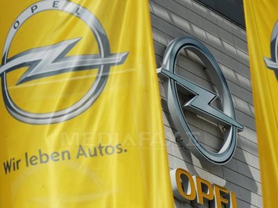 Fiat vrea să preia Opel gratis de la General Motors
