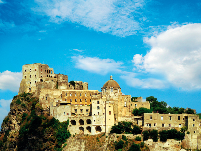 Ischia sau insula din  coasta paradisului