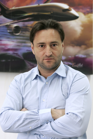 Cine este Nelu Iordache, “regele asfaltului” cu două contracte reziliate în câteva zile și percheziții de la procurorii anticorupție