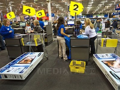 ANALIZĂ Wall Street Journal: Black Friday nu aduce neapărat cele mai bune oferte. Se mizează pe încrederea clienților