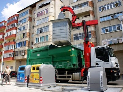 Guvernul va subvenționa parțial costurile autorităților locale pentru aparatele de colectare deșeuri