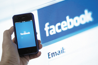 Facebook, la un pas de „listarea“ la București