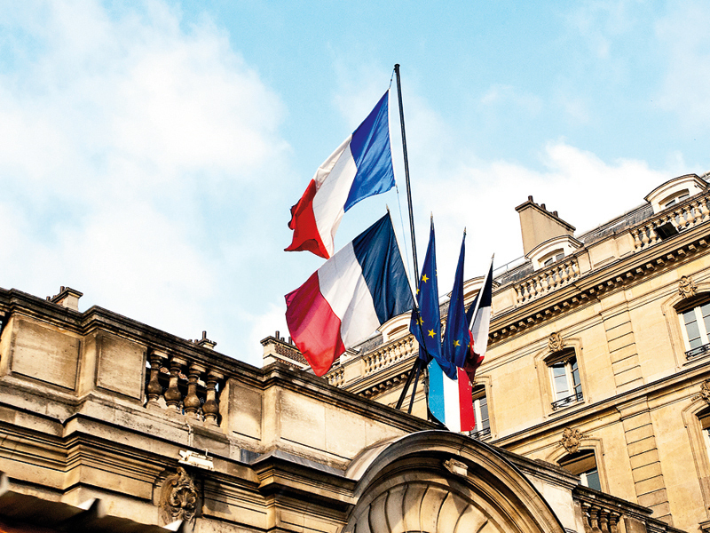 Pentru moment, totul e calm la Paris