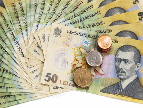 Angajații Complexului Energetic Oltenia primesc prime de Crăciun de câte 730 de lei