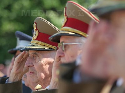 Ministerul Apărării: Comisia Europeană și FMI spun că trebuie îndreptate lucrurile în cazul pensiilor militare calculate greșit