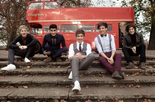 Melodia zilei: One Direction - Little Things