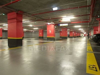 PARCĂRILE DIN BUCUREȘTI: Capitala are 140 de spații cu peste 8.000 de locuri și prețuri de 1,5 lei sau 2,5 lei pe oră
