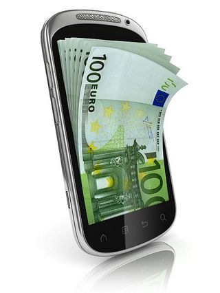 Clienții BCR pot trimite bani de pe mobil doar pe baza numărului de telefon al destinatarului