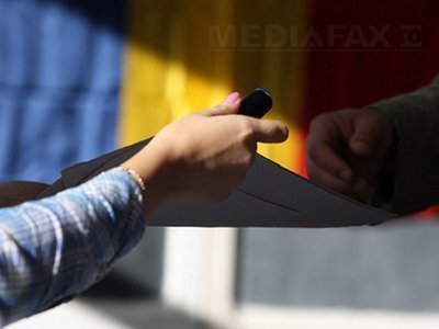 DOSARUL FRAUDELOR LA REFERENDUM: Primii trei șefi de secții de votare, inculpați pentru fraudă electorală, deferiți justiției