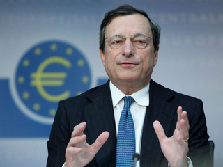 Moody’s a atacat mecanismele financiare de apărare ale zonei euro, iar BCE le cere politicienilor să iasă din „lumea basmelor“