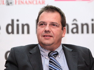 România nu are o problemă legată de bani. Problema este că își risipește banii în dreapta și-n stânga, fără să „atace“ cauzele