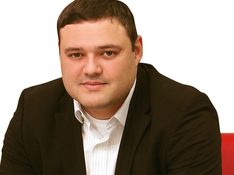 Povestea lui Adrian Olteanu , managerul care a scos Flanco din insolvență și a plecat să călătorească