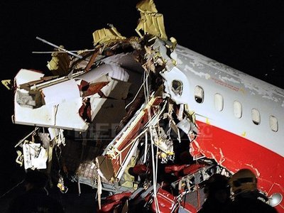 Accidentul aviatic de la Moscova, soldat cu cinci morți, cauzat probabil de o problemă de frânare