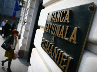 BNR a împrumutat băncilor 4 miliarde de lei la licitația repo, de cinci ori sub cerere