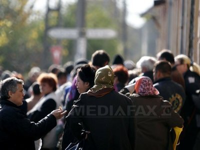 ANALIZĂ: Afectați de șomaj și austeritate, milioane de europeni au căzut pradă sărăciei în 2012