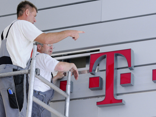 Deutsche Telekom ar putea concedia 12.000 de oameni în Germania