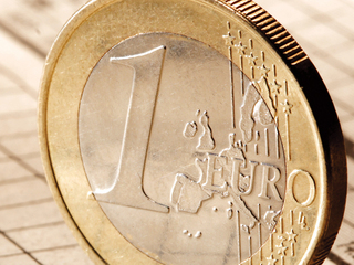Polonia ar putea adopta euro în 2016