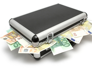 Primăriile din sectoarele 4 și 6 vor să ia credite cu o valoare totală de aproape 100 mil. euro