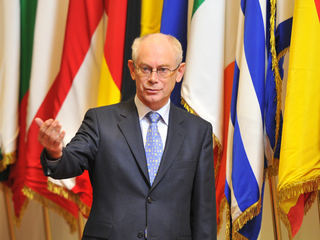 Planul Consiliului European pentru desăvârșirea proiectului euro: pierderea dreptului statelor de a stabili propriile bugete și cedarea suveranității economice