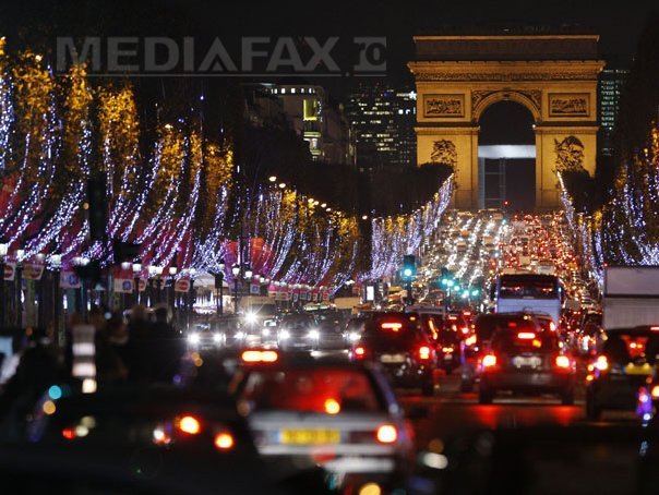 Parisul, "Orașul Luminilor", rămâne în întuneric din cauza unor planuri ale guvernului francez