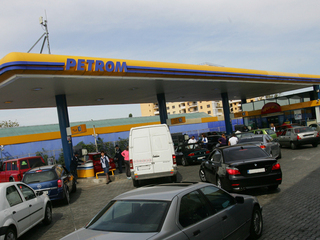Bursa s-a mai dezmorțit după tranzacția de la Petrom, dar prețurile stagnează