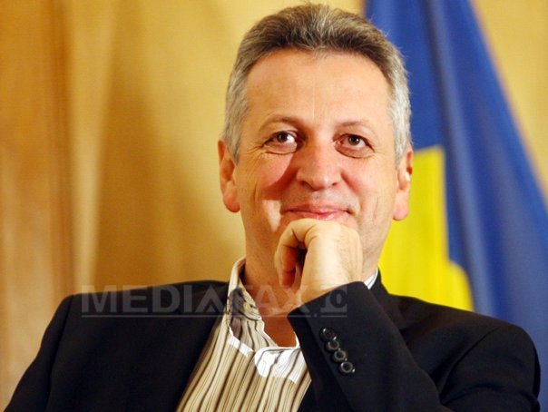 BIOGRAFIE: Relu Fenechiu, un "foarte greu" membru PNL, la Transporturi, Ministerul de suflet al lui Băsescu