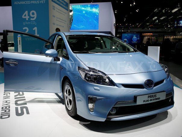 Toyota a lansat în România modelul Prius Plug-In Hybrid, la prețul de 43.900 euro