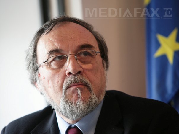 România vrea să aloce cheltuielilor pentru cercetare de 2% din PIB până în 2020