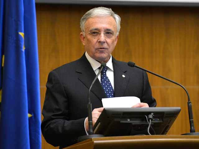 Isărescu: Percepția investitorilor s-a îmbunătățit și de aceea a scăzut presiunea pe curs și dobânzi