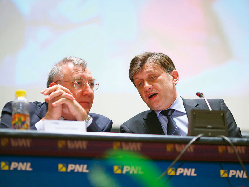 Mai bine să stea pe fundul lor. Perlele politice ale săptămânii