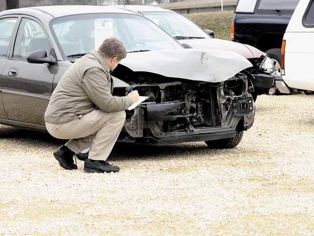 CSA forțează printr-o normă asigurătorii să facă profit din RCA și implicit să majoreze prețurile